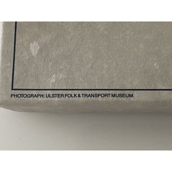 2 Vintage Donegal Pure Irish Linen Cream Guest Towels Embroidered Original Box - Picture 7 of 16